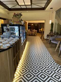 ALFA cafe & bistro